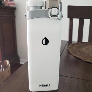 Hemli Silicone Water Bottle